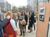 Директор ПУ \"11. април\", г-ђа Маја Стефановић са посетиоцима изложбе